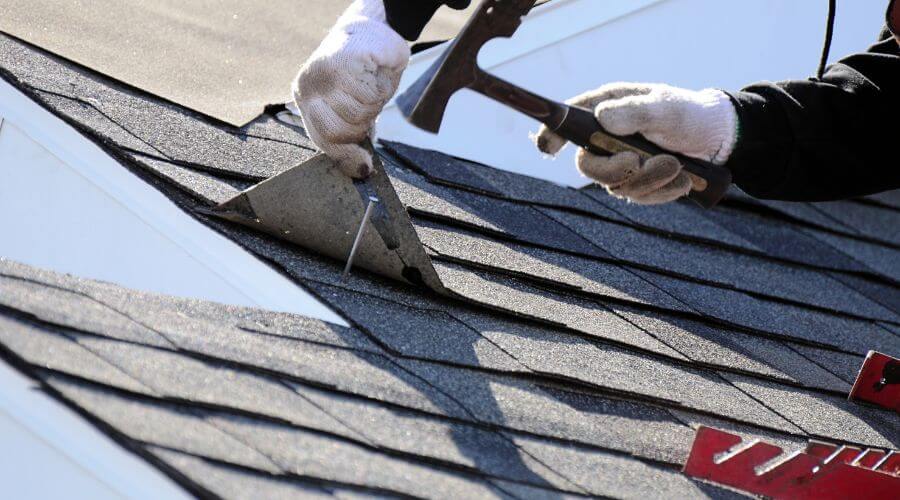Expert Emergency Roof Repairs services in Victoria, KS